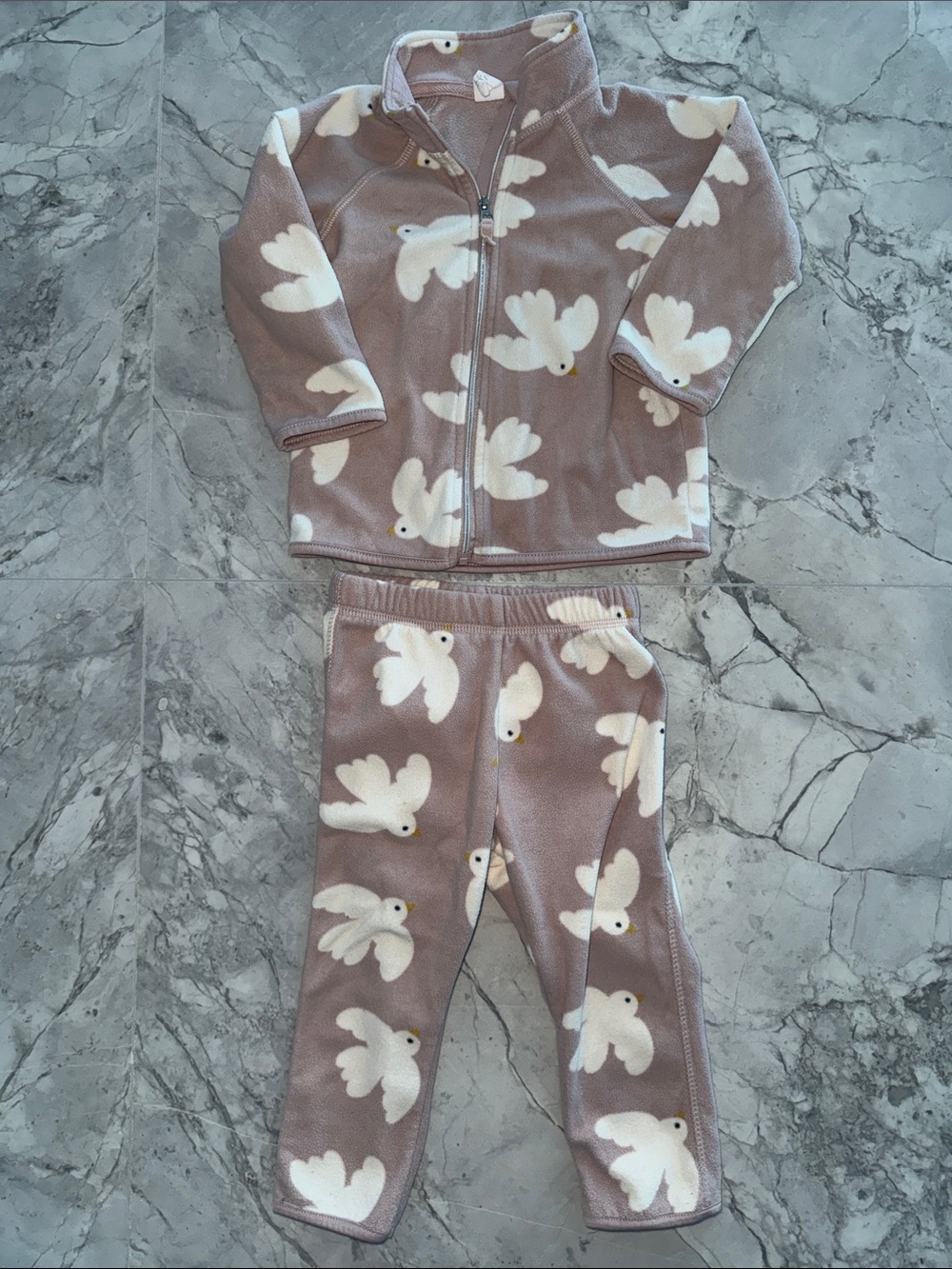 H&M Kids Soft Fleece Pajama Set in Mauve with White Bird Print